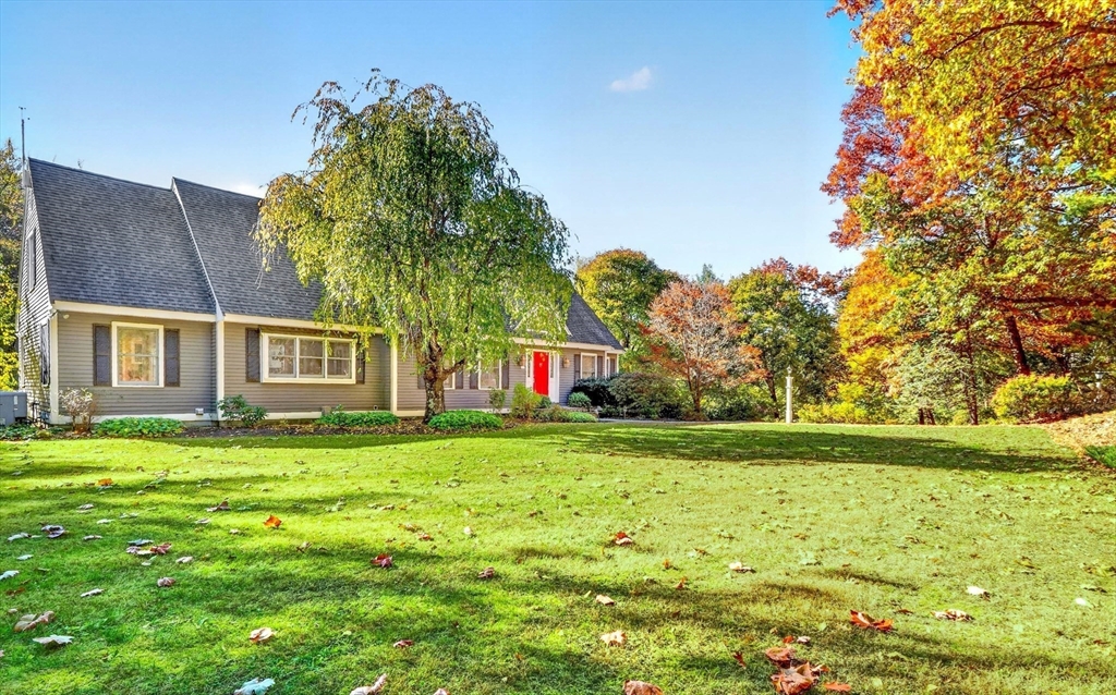 88 Esterbrook Rd in Acton