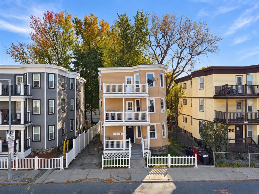 3964 Washington St in Roslindale
