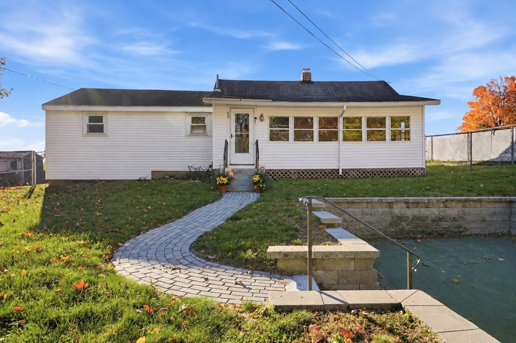 53 Hunter Avenue in Marlborough