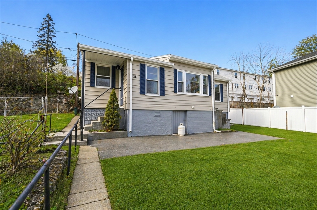 25 Johnson St in Worcester