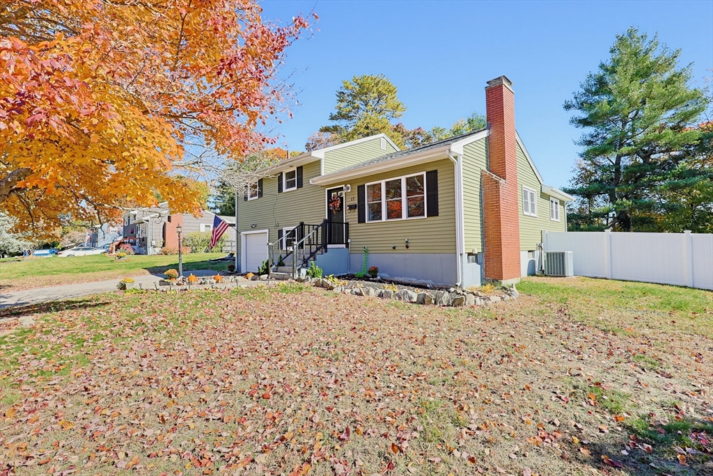 17 Arrowhead Road in Bellingham