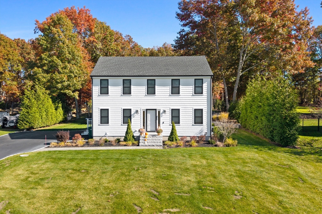 57 Elyse Rd in Mansfield