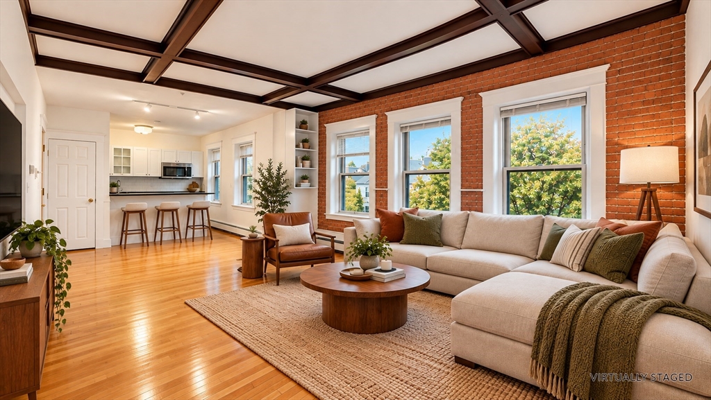 19 South St #11 in Brighton