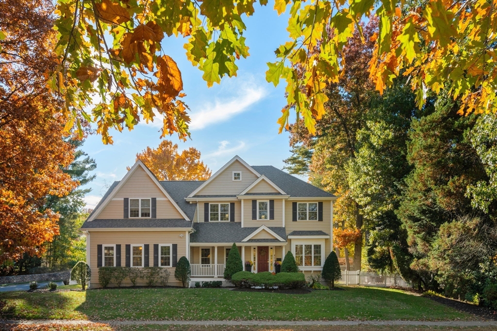 829 Greendale Ave in Needham