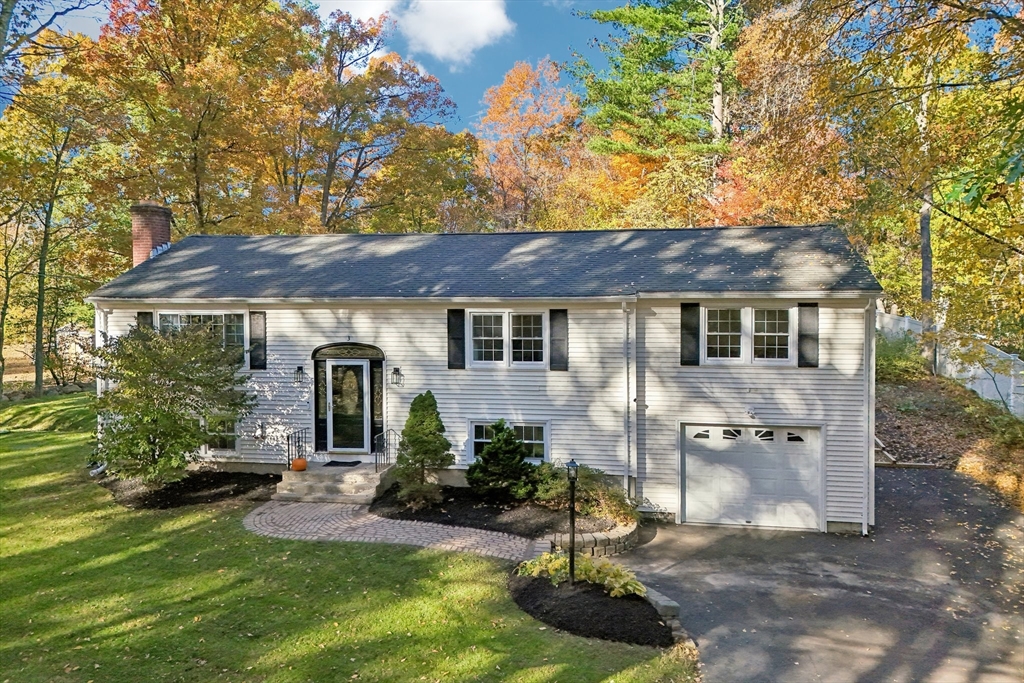 3 Newton St in Northborough