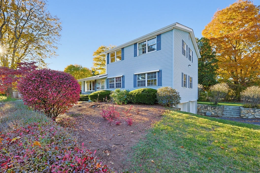 18 Moody St in Uxbridge
