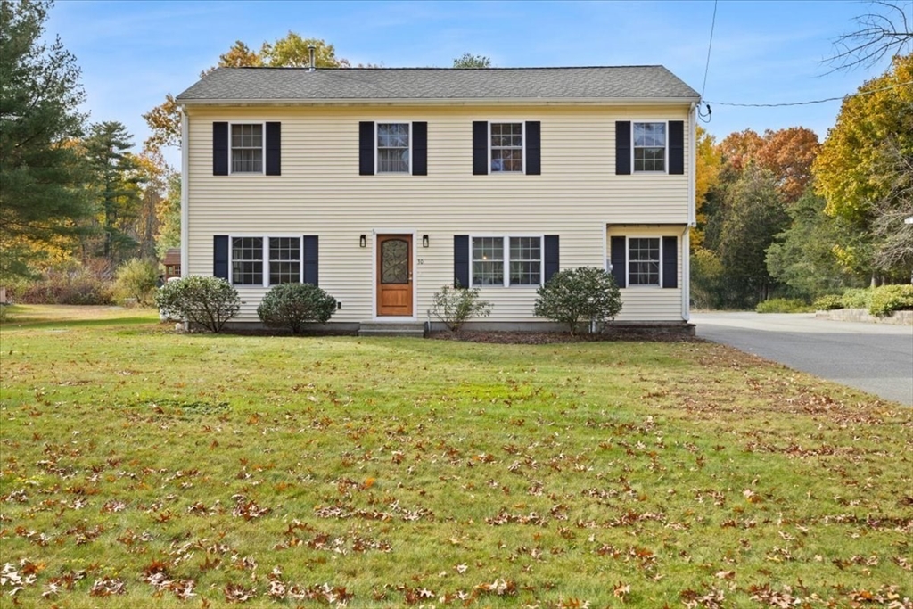 30 Oak Street in Norton