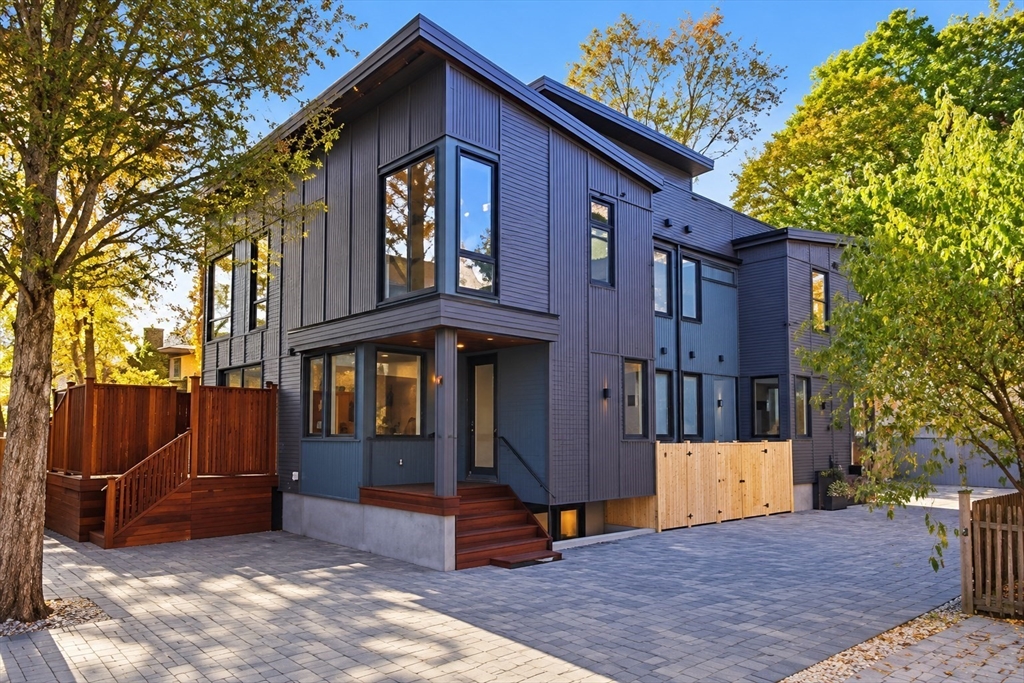 4 Holworthy Terrace #4 in Cambridge