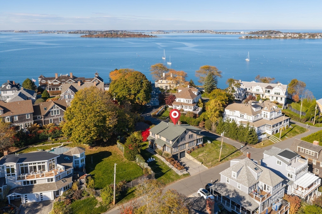 2 Standish St in Hingham