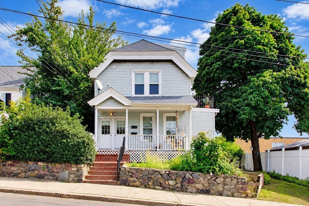 9 Irving St in Everett