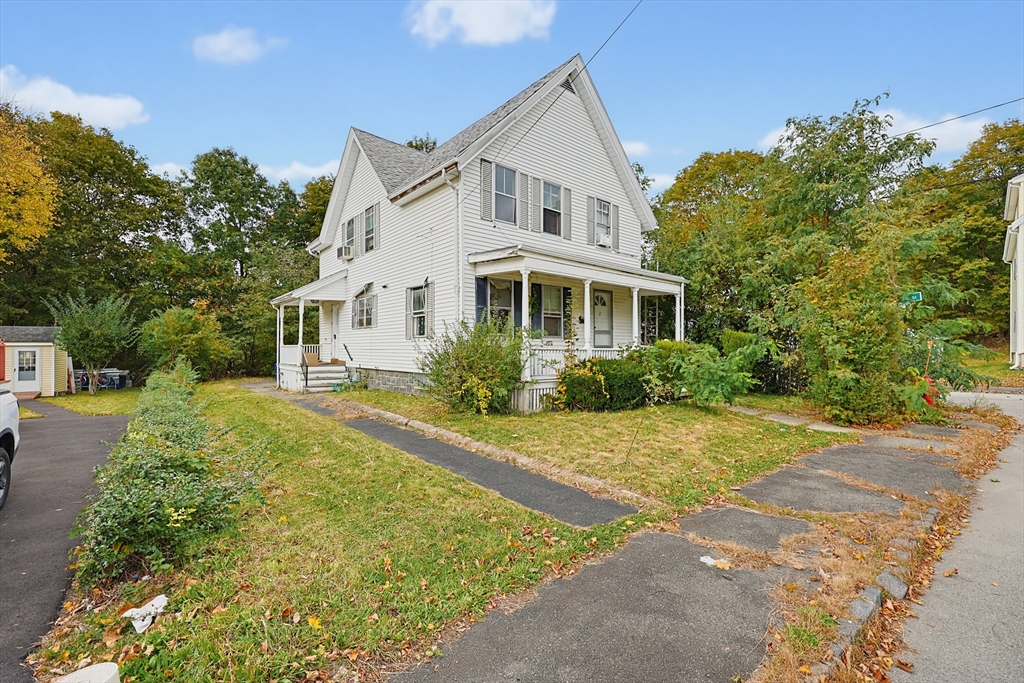 2 Billings St in Taunton