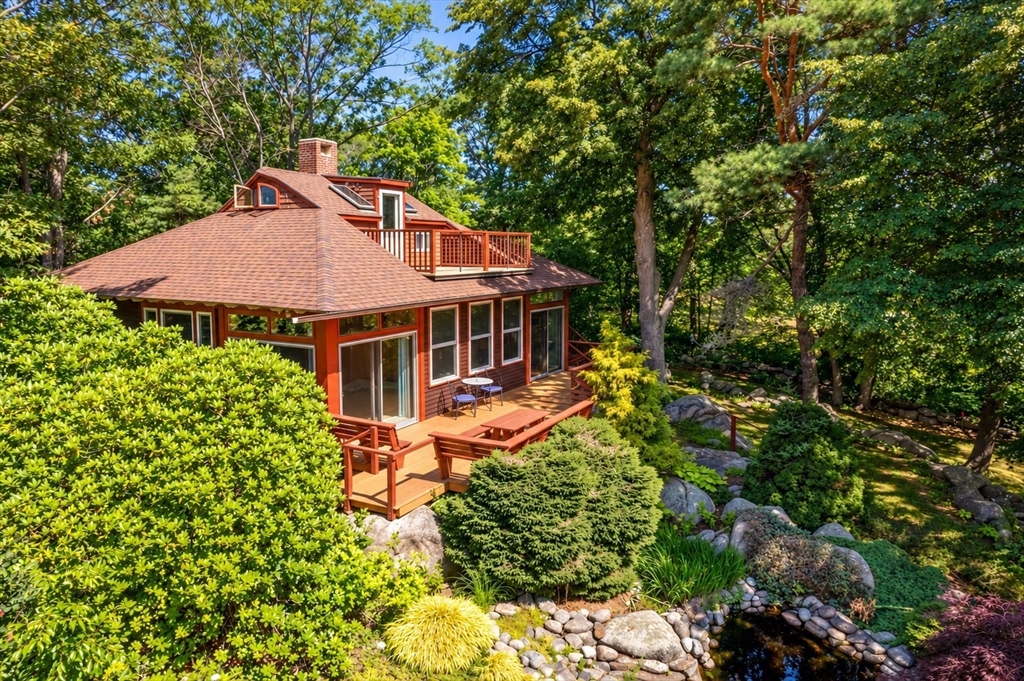5 Autumn Lane in Rockport