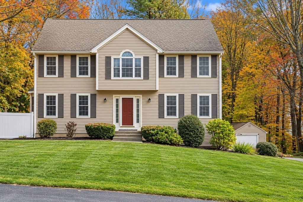 16 Wildflower Dr in Sutton