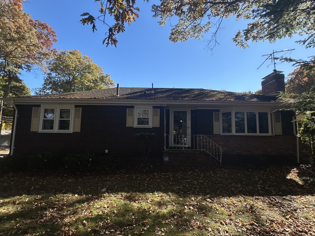 2 Old Central Tpke in Framingham
