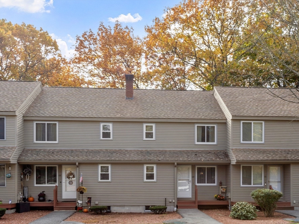 68 Macintosh Ln #68 in Leominster