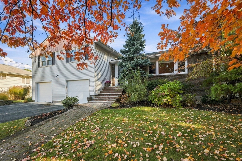 50 Sevinor Road in Marblehead