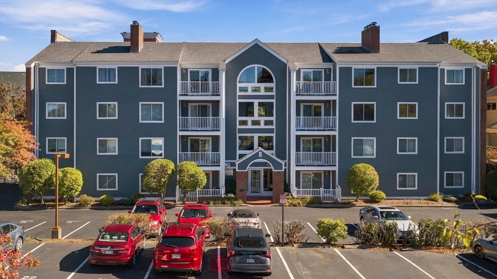 1 Washington St #101 in Salem